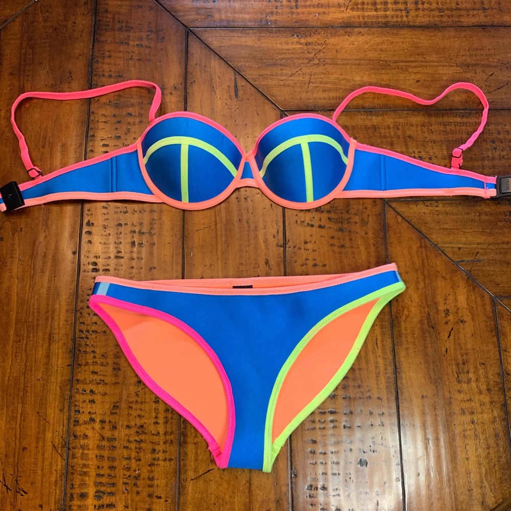 Bright Neon Triangl Bikini Set!